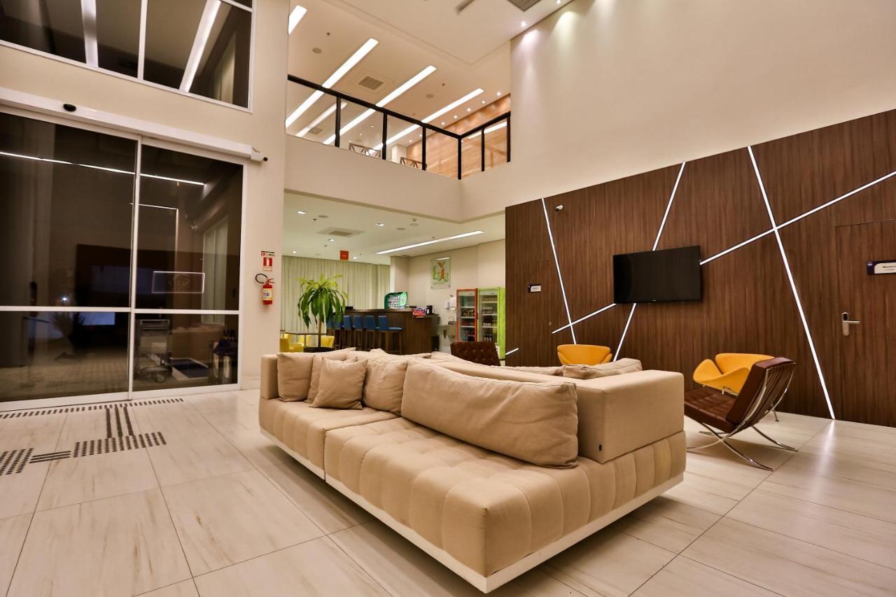 Summit Suites Hotel Pindamonhangaba Exteriér fotografie